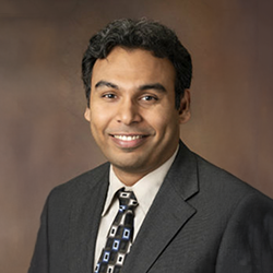Naveen Muthu headshot